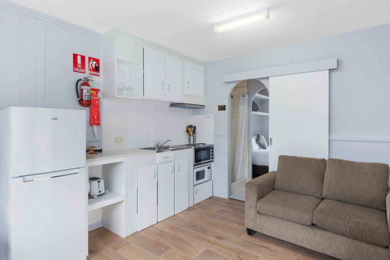 Wairo Beach Holiday Park Tabourie Lake Екстер'єр фото