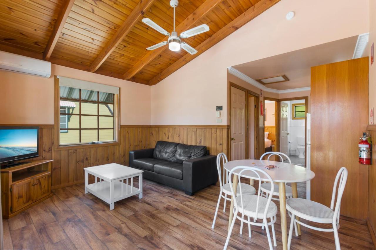 Wairo Beach Holiday Park Tabourie Lake Екстер'єр фото