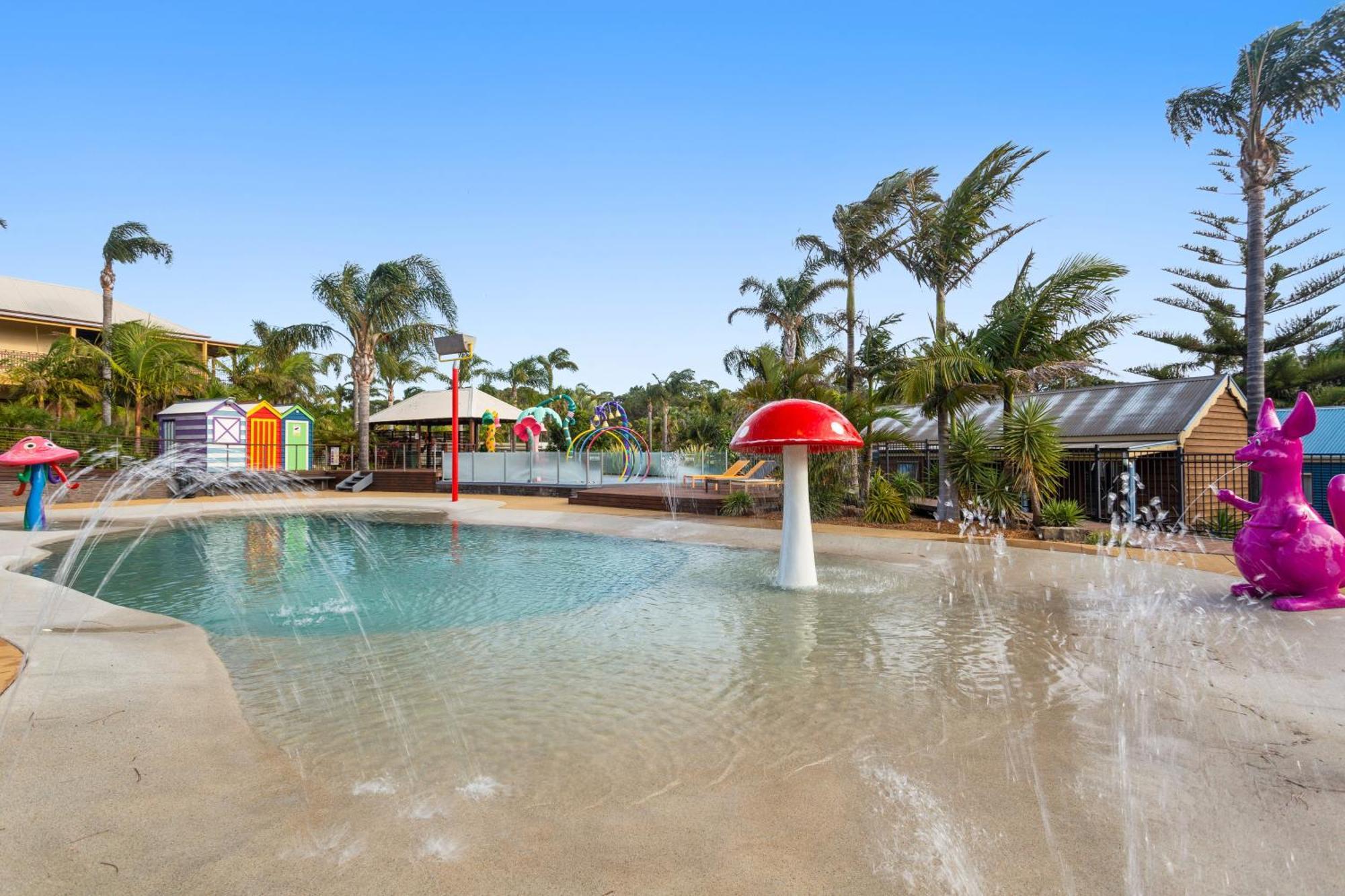 Wairo Beach Holiday Park Tabourie Lake Екстер'єр фото